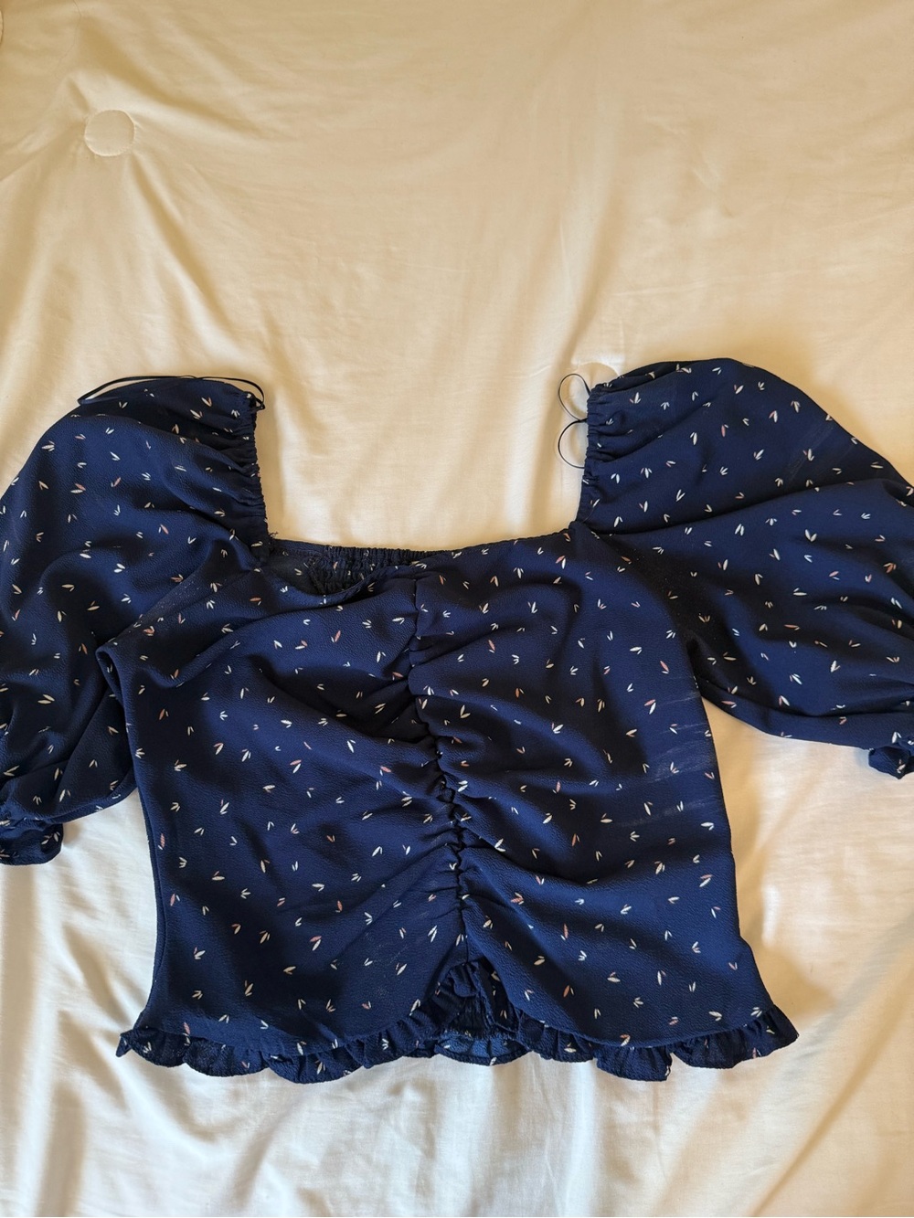 Navy Puff-Sleeve Ruched Crop Top - Picture 2 of 3